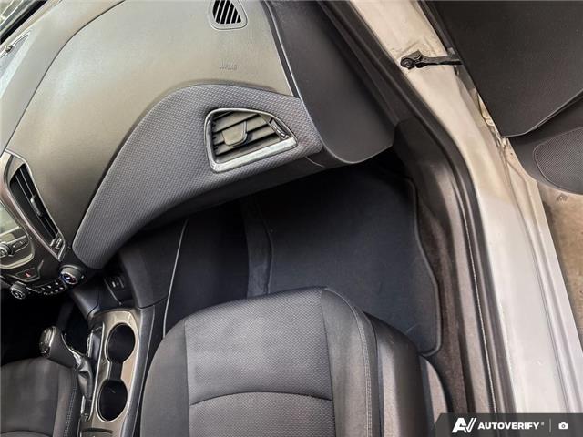 2018 Chevrolet Cruze LT Auto (Stk: 165015) in London - Image 25 of 26