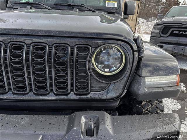 2026 Jeep Gladiator Sport S (Stk: 165260) in London - Image 8 of 26