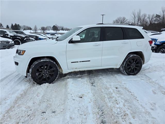 2021 Jeep Grand Cherokee Laredo (Stk: 99800) in London - Image 2 of 8