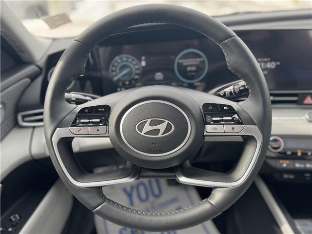 2025 Hyundai Elantra HEV Luxury w/Two-Tone Interior (Stk: 16U101615) in Markham - Image 14 of 32