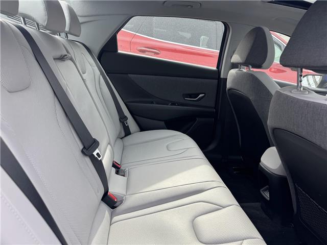 2025 Hyundai Elantra HEV Luxury w/Two-Tone Interior (Stk: 16U101615) in Markham - Image 28 of 32