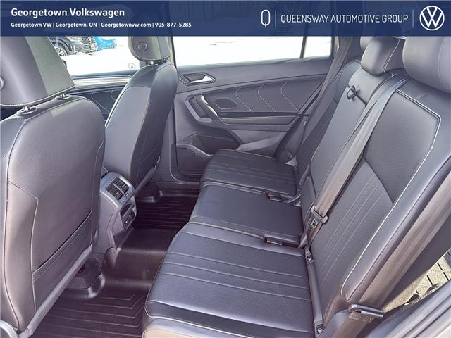 2023 Volkswagen Tiguan Comfortline R-Line Black (Stk: P9003AB) in Georgetown - Image 17 of 23