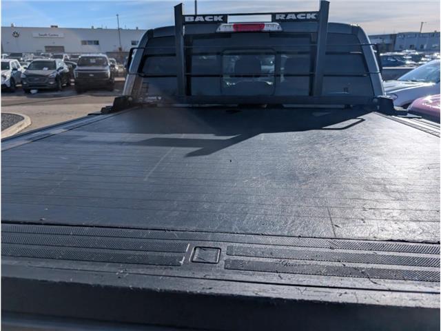 2022 Ford F-150 Lariat (Stk: 32422) in Calgary - Image 5 of 26