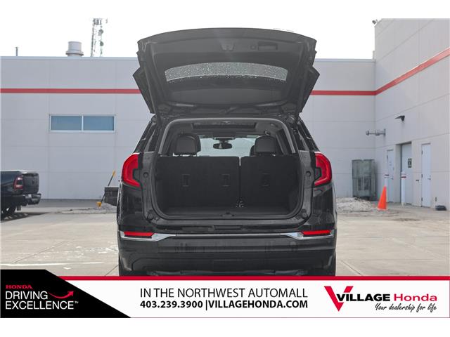 2022 GMC Terrain AT4 (Stk: OVW9049) in Calgary - Image 10 of 33
