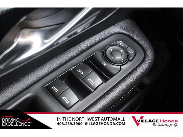 2022 GMC Terrain AT4 (Stk: OVW9049) in Calgary - Image 12 of 33