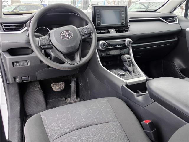2022 Toyota RAV4 Hybrid LE in Ottawa - Image 3 of 11