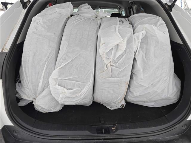 2022 Toyota RAV4 Hybrid LE in Ottawa - Image 6 of 11