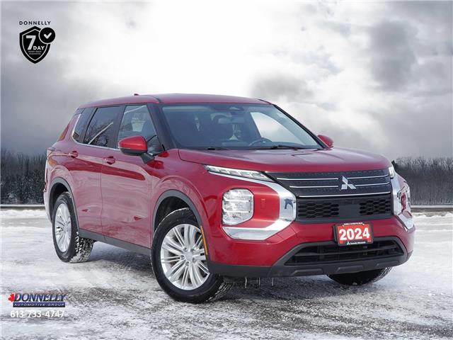 2024 Mitsubishi Outlander ES (Stk: MUR1420) in Ottawa - Image 1 of 24