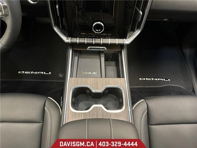 2026 GMC Acadia Denali (Stk: 302744) in Lethbridge - Image 11 of 15