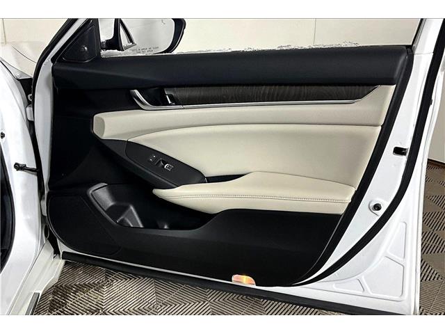 2022 Honda Accord Touring 1.5T (Stk: X3632A) in London - Image 19 of 35