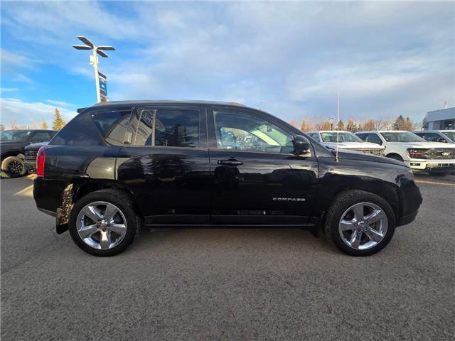 2017 Jeep Compass Sport/North (Stk: 7076) in Calgary - Image 3 of 9