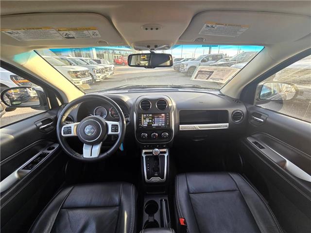 2017 Jeep Compass Sport/North (Stk: 7076) in Calgary - Image 6 of 9