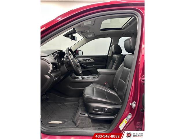 2019 Chevrolet Traverse 3LT (Stk: 20748) in Lethbridge - Image 6 of 21