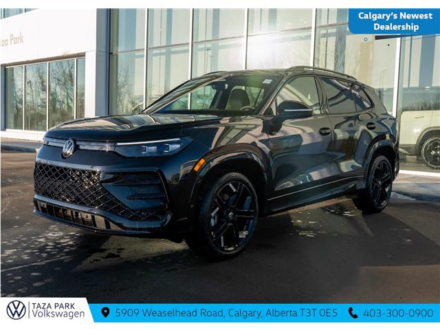 2026 Volkswagen Tiguan Comfortline R-Line Black Edition (Stk: TT-157) in Calgary - Image 1 of 26