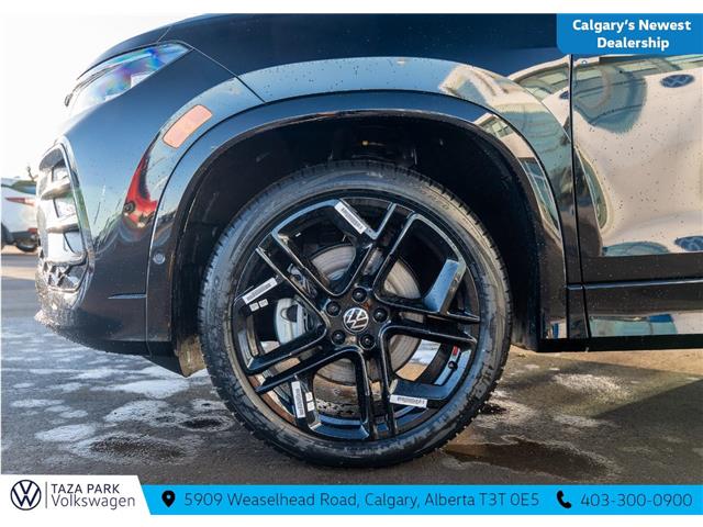 2026 Volkswagen Tiguan Comfortline R-Line Black Edition (Stk: TT-157) in Calgary - Image 11 of 26