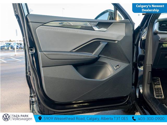 2026 Volkswagen Tiguan Comfortline R-Line Black Edition (Stk: TT-157) in Calgary - Image 13 of 26