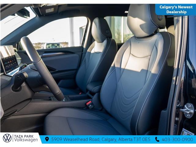 2026 Volkswagen Tiguan Comfortline R-Line Black Edition (Stk: TT-157) in Calgary - Image 15 of 26