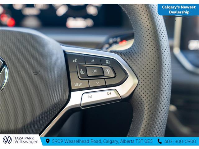 2026 Volkswagen Tiguan Comfortline R-Line Black Edition (Stk: TT-157) in Calgary - Image 17 of 26