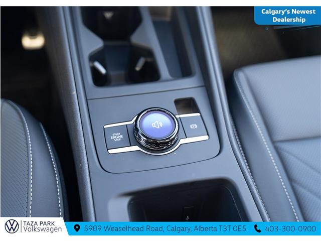 2026 Volkswagen Tiguan Comfortline R-Line Black Edition (Stk: TT-157) in Calgary - Image 21 of 26
