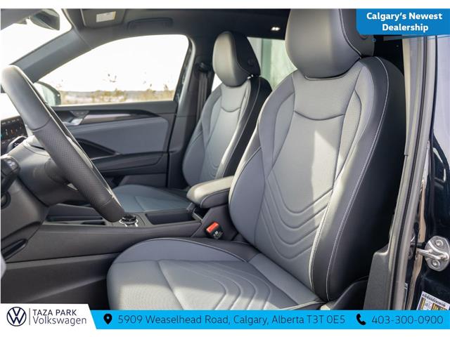 2026 Volkswagen Tiguan Comfortline R-Line Black Edition (Stk: TT-156) in Calgary - Image 15 of 26