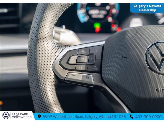 2026 Volkswagen Tiguan Comfortline R-Line Black Edition (Stk: TT-156) in Calgary - Image 17 of 26