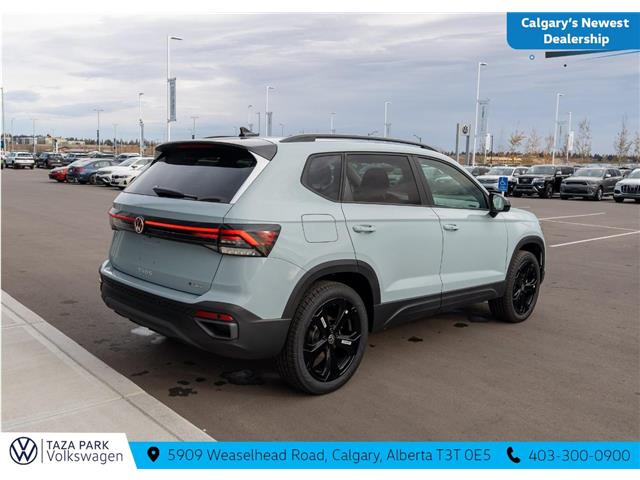 2026 Volkswagen Taos Comfortline Black Edition (Stk: TT-009) in Calgary - Image 5 of 25