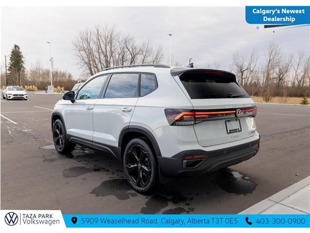 2026 Volkswagen Taos Comfortline Black Edition (Stk: TT-054) in Calgary - Image 7 of 24 2026 Volkswagen Taos Comfortline Black Edition (Stk: TT-054) in Calgary - Image 7 of 24
