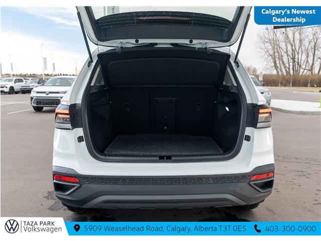 2026 Volkswagen Taos Comfortline Black Edition (Stk: TT-054) in Calgary - Image 9 of 24 2026 Volkswagen Taos Comfortline Black Edition (Stk: TT-054) in Calgary - Image 9 of 24