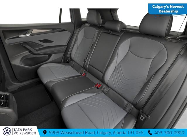 2026 Volkswagen Tiguan Comfortline R-Line Black Edition (Stk: TT-163) in Calgary - Image 10 of 12