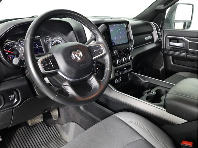 2024 RAM 3500 Big Horn (Stk: 25T308A) in Calgary - Image 17 of 24 2024 RAM 3500 Big Horn (Stk: 25T308A) in Calgary - Image 17 of 24