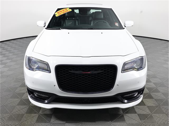 2023 Chrysler 300 S (Stk: B20753) in Calgary - Image 2 of 18