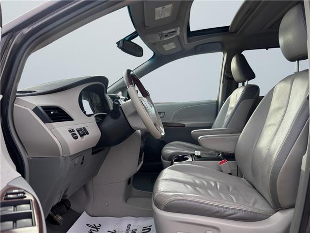 2011 Toyota Sienna Limited 7 Passenger (Stk: 20489) in Okotoks - Image 9 of 15