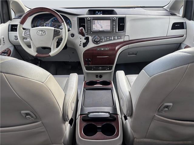 2011 Toyota Sienna Limited 7 Passenger (Stk: 20489) in Okotoks - Image 10 of 15
