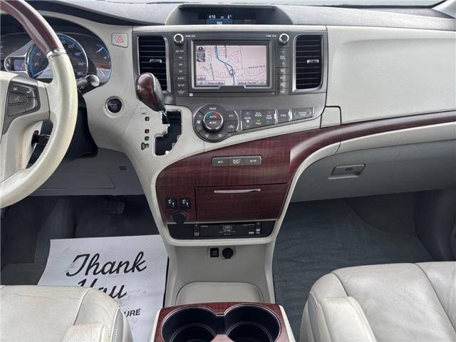 2011 Toyota Sienna Limited 7 Passenger (Stk: 20489) in Okotoks - Image 11 of 15