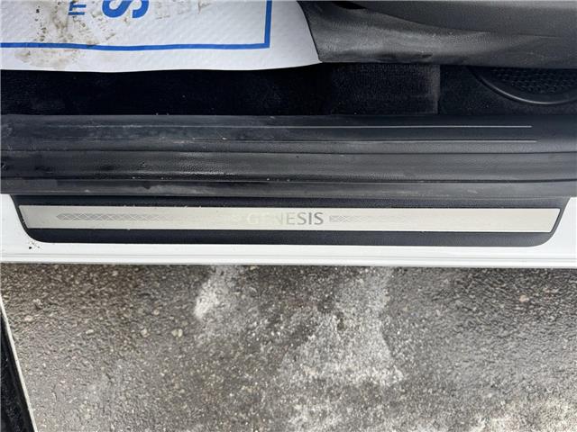 2024 Genesis GV70 2.5T Advanced (Stk: 25101442A) in Markham - Image 27 of 37