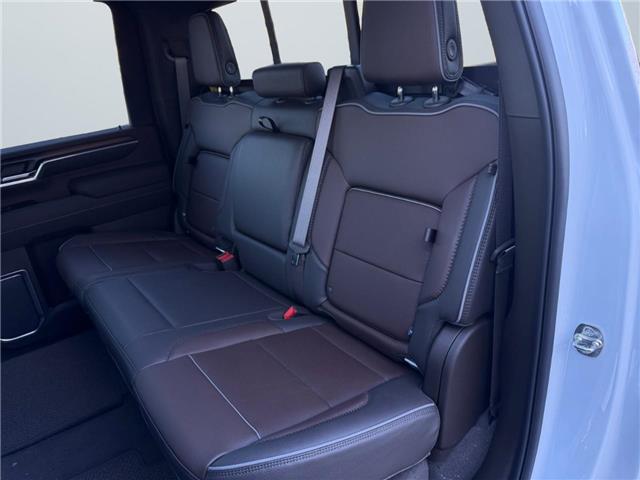 2026 GMC Sierra 3500HD Denali (Stk: 370370) in Brooks - Image 13 of 27 2026 GMC Sierra 3500HD Denali (Stk: 370370) in Brooks - Image 13 of 27