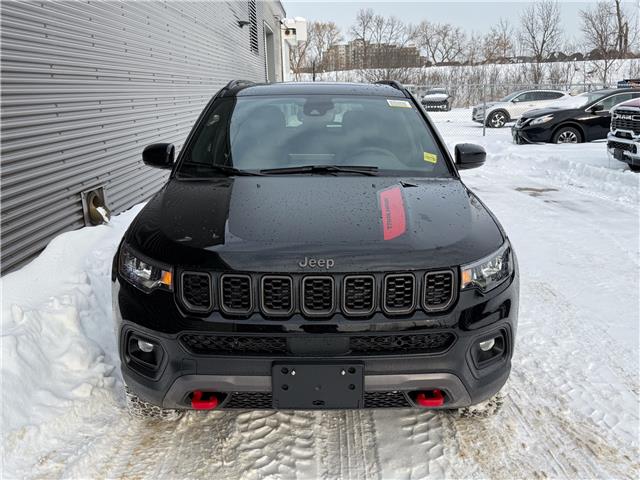 2026 Jeep Compass Trailhawk (Stk: 26157) in London - Image 2 of 25