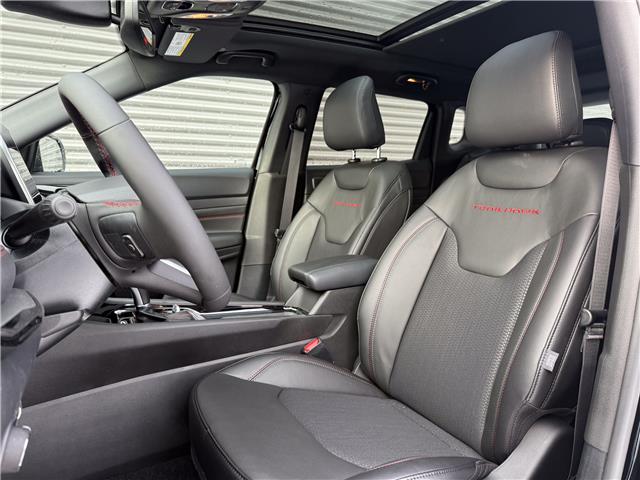 2026 Jeep Compass Trailhawk (Stk: 26157) in London - Image 8 of 25