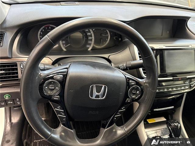 2016 Honda Accord Touring V6 (Stk: 164975) in London - Image 15 of 26