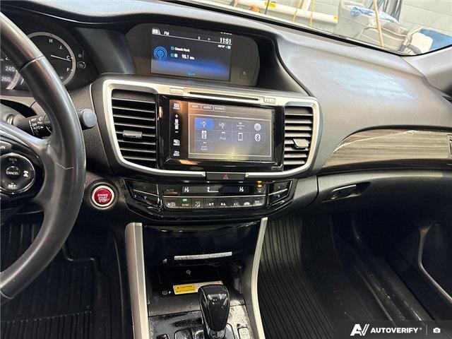 2016 Honda Accord Touring V6 (Stk: 164975) in London - Image 20 of 26