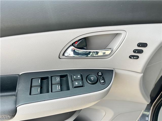 2017 Honda Odyssey Touring (Stk: 23-265A) in Sarnia - Image 10 of 29