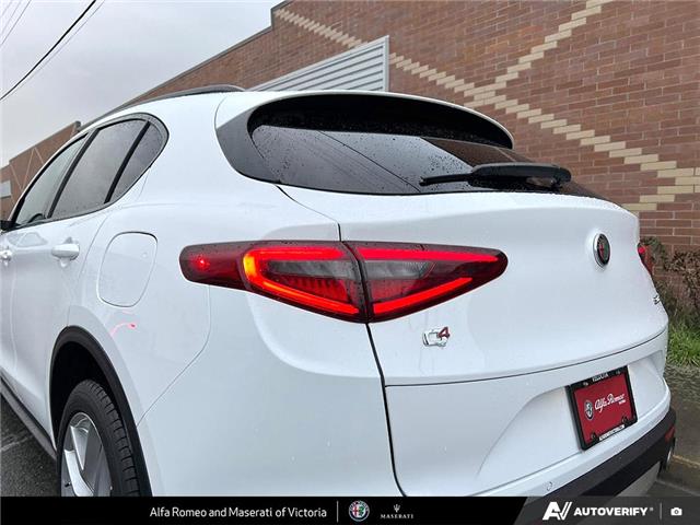 2018 Alfa Romeo Stelvio ti (Stk: 912270) in Victoria - Image 10 of 24