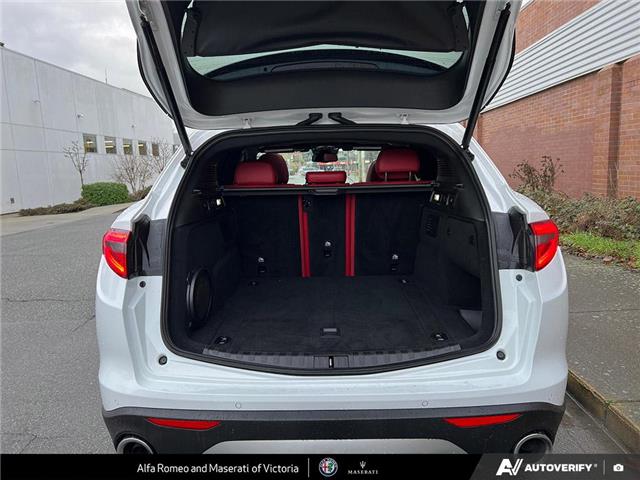 2018 Alfa Romeo Stelvio ti (Stk: 912270) in Victoria - Image 11 of 24