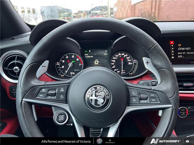 2018 Alfa Romeo Stelvio ti (Stk: 912270) in Victoria - Image 13 of 24