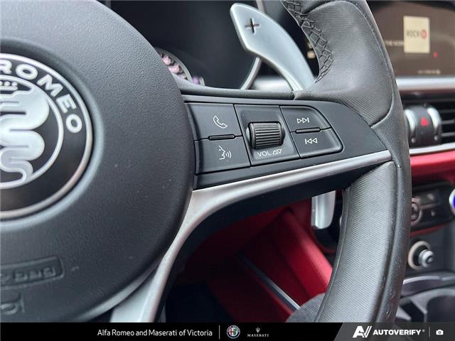 2018 Alfa Romeo Stelvio ti (Stk: 912270) in Victoria - Image 15 of 24