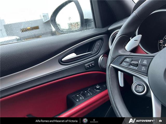 2018 Alfa Romeo Stelvio ti (Stk: 912270) in Victoria - Image 16 of 24
