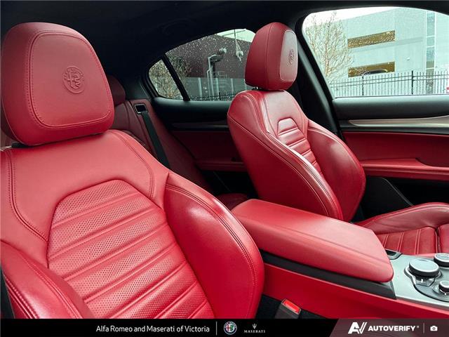 2018 Alfa Romeo Stelvio ti (Stk: 912270) in Victoria - Image 21 of 24