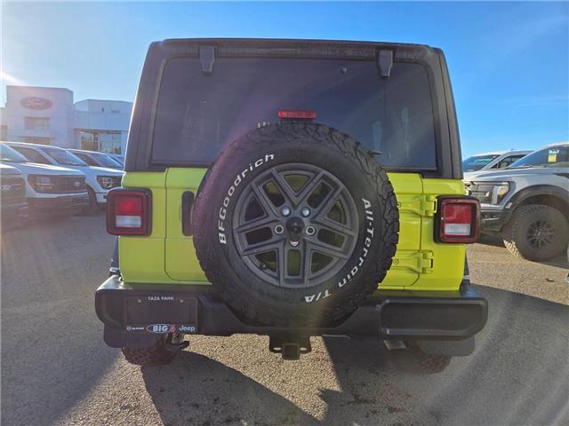 2024 Jeep Wrangler Sport (Stk: 7074) in Calgary - Image 4 of 9