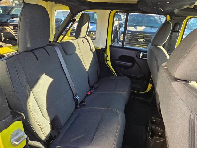 2024 Jeep Wrangler Sport (Stk: 7074) in Calgary - Image 9 of 9