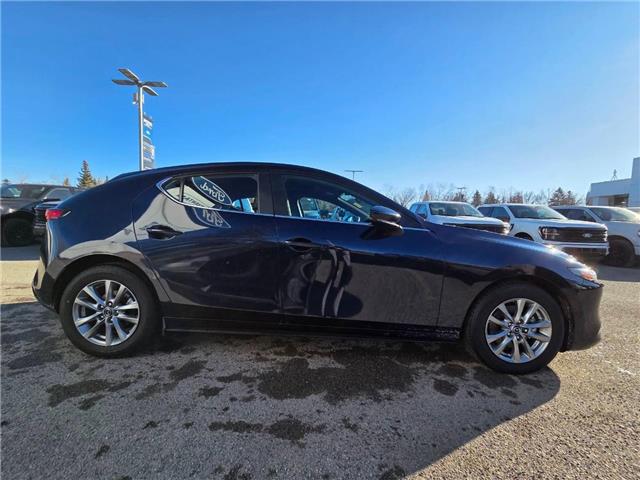 2025 Mazda Mazda3 Sport GS (Stk: 7082) in Calgary - Image 3 of 9 2025 Mazda Mazda3 Sport GS (Stk: 7082) in Calgary - Image 3 of 9